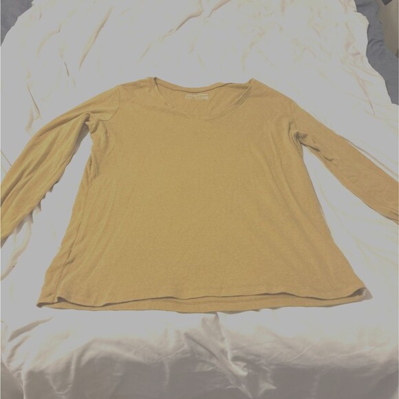 Women’s Eddie Bauer Long Sleeve Yellow -Gold V-Neck T Shirt - Picture 1 of 9